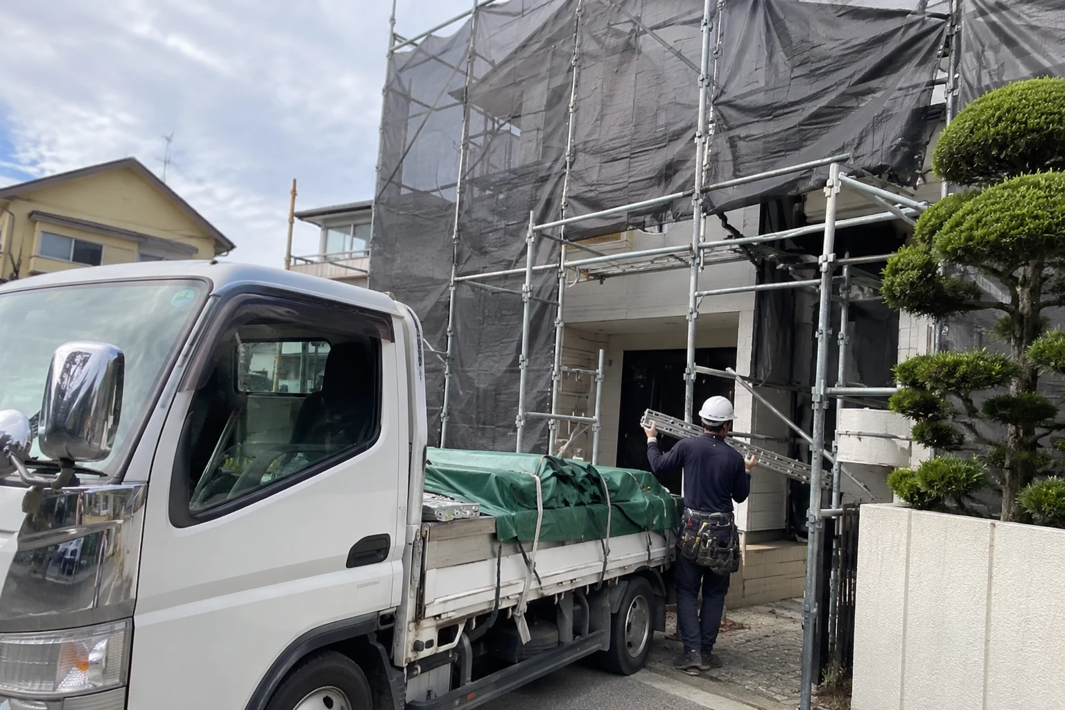 岡山市外でも安心！外壁リフォームの車両対策